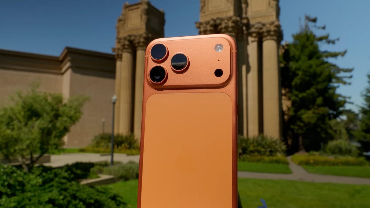 Some iPhone 17 Pro Max Phones Might Have a Speaker Issue, and We’ve Heard It