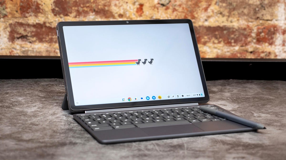 Chromebook vs. Laptop: What Can and Can’t I Do With a Chromebook?