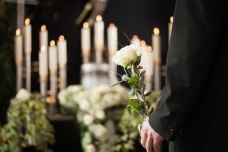 Dear Abby: Should I attend my friend’s mom’s funeral when she dies?