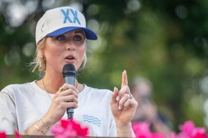 Riley Gaines responds to AOC’s personal attacks, calls out ‘virtue signaling’ Democrats