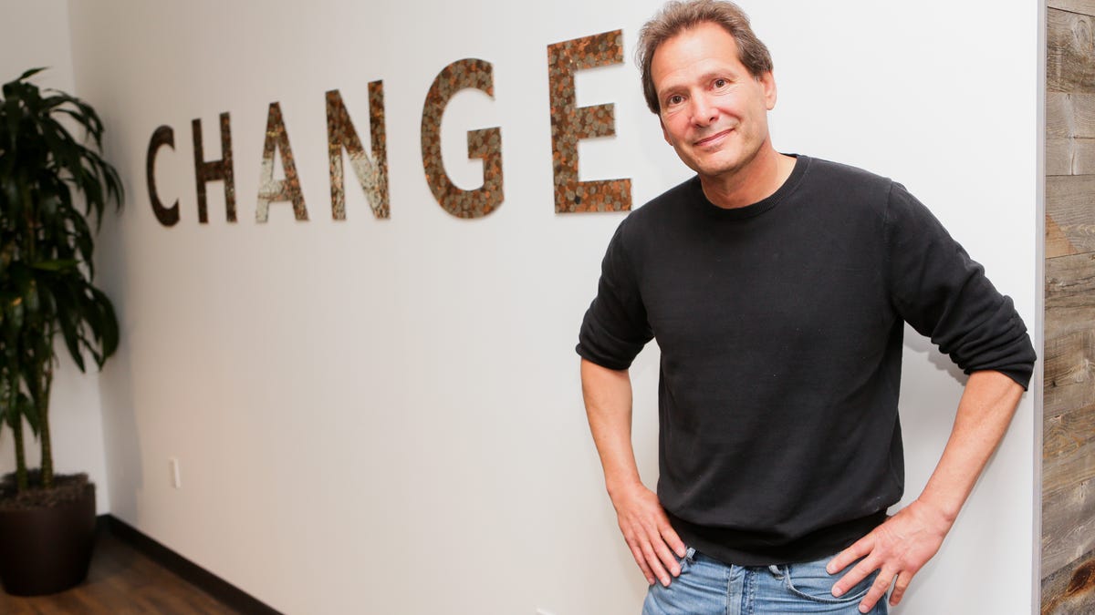 Verizon Replaces CEO Vestberg With Former PayPal Chief Schulman