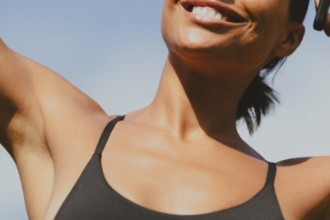 This New Brain-Stimulating Headband Promises to Help You Feel Calmer During Your Period