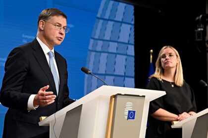 Pressure mounts on Belgium to back reparations loan for Ukraine