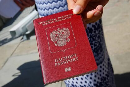 EU tightens multiple-entry Schengen visa rules for Russian citizens
