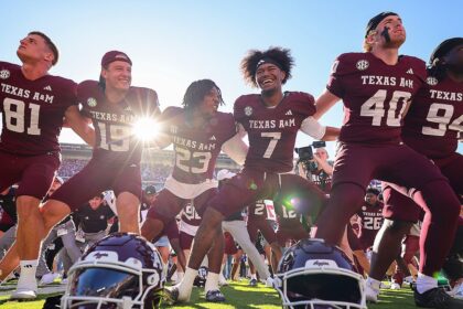 Texas A&M mounts record-breaking comeback to stay unbeaten