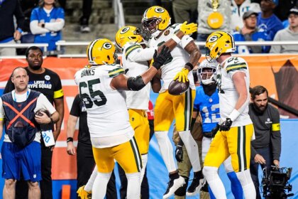 Packers’ 4th down aggressiveness trumps Lions’ decisions to complete season sweep