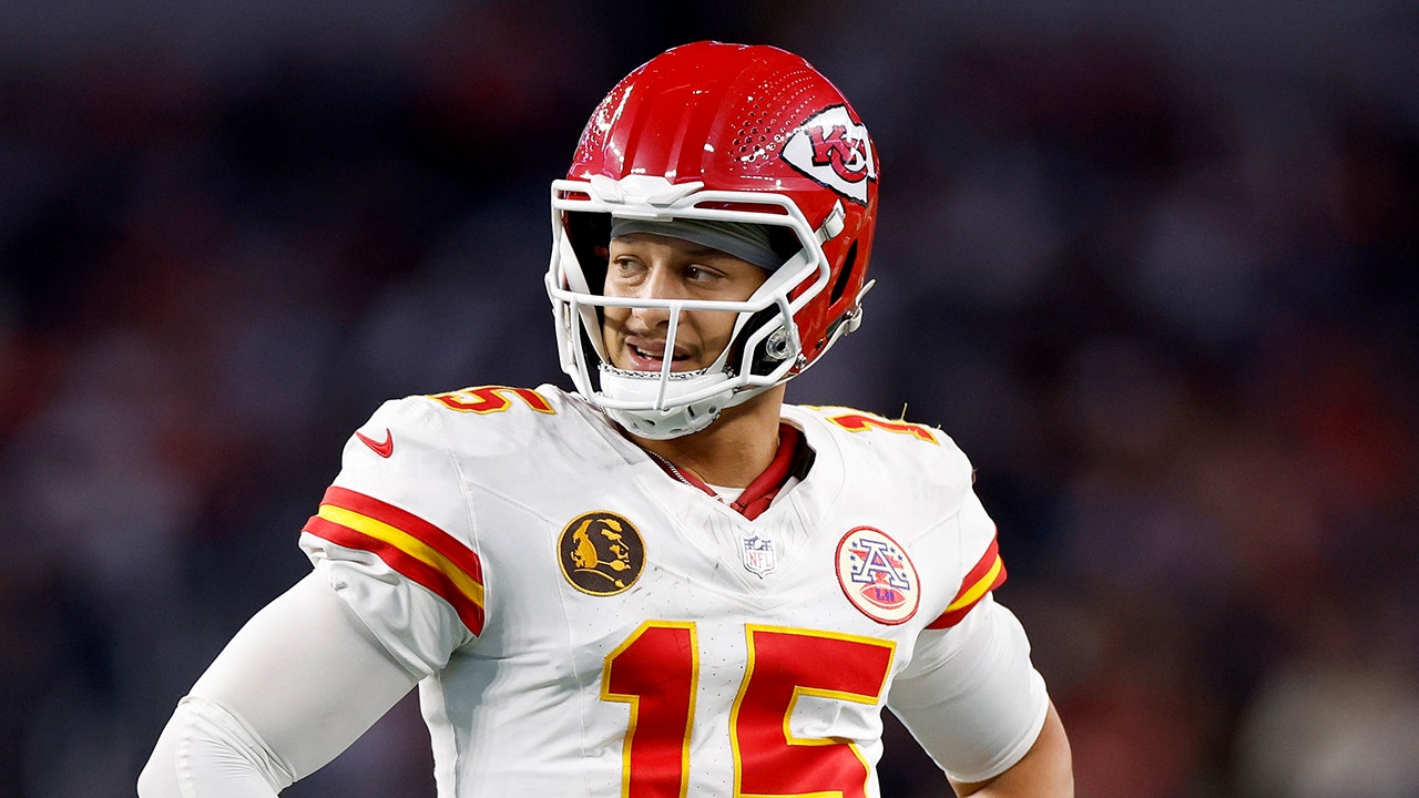 Patrick Mahomes confronts stark reality of playoff hopes after Chiefs’ loss