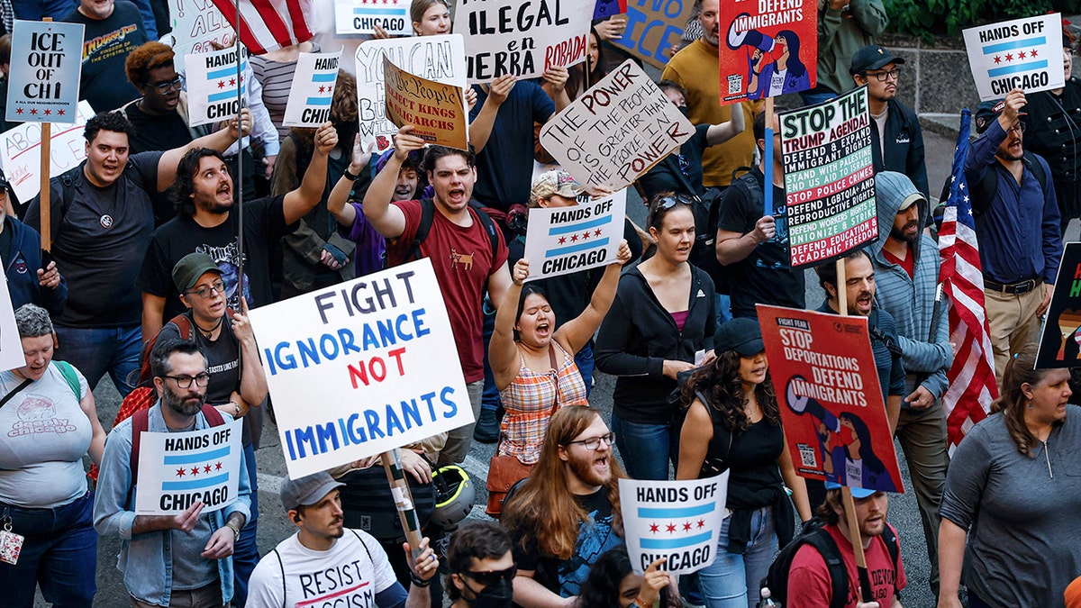 Anti-ICE protesters marching in Chicago