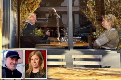 NYPD Commissioner Jessica Tisch meets with ex-Mayor Bill de Blasio after she agrees to stay on job