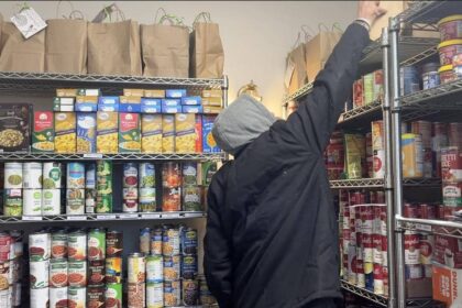 ‘It’s scary’: SNAP recipients brace for fallout as benefits vanish during shutdown