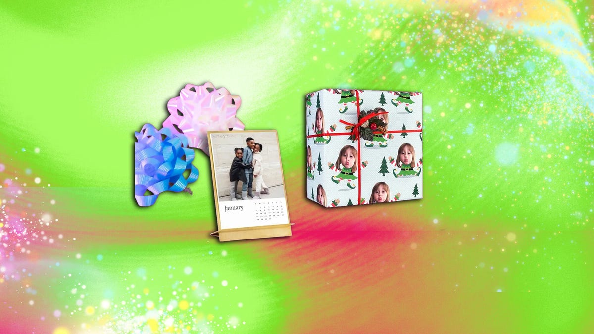 28 Top Personalized Gifts to Bring Joy and Cheer This Holiday Season