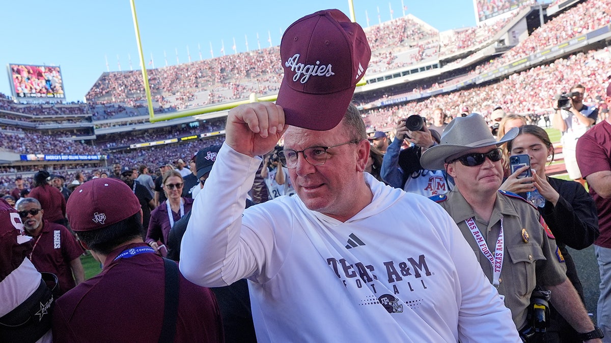 Texas A&M coach celebrates