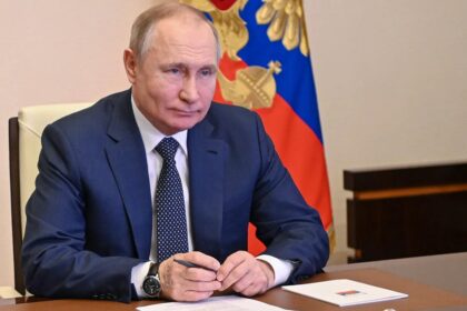 Investigation reveals Putin uses multiple matching offices in different locations to conceal whereabouts