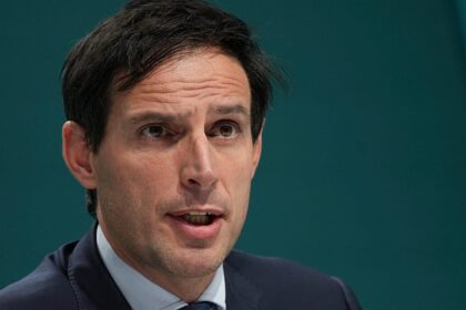 Signing Mercosur deal is now ‘imperative’, EU Commissioner Hoekstra tells Euronews