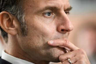 Paris taken by a coup: how an AI video caused Macron a major headache