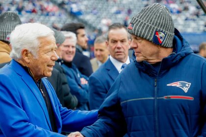 Bill Belichick, Robert Kraft among 5 finalists for Pro Football Hall of Fame