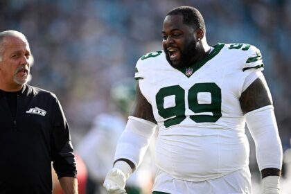 Jets defensive lineman rips NFL officials after ejection vs Jaguars