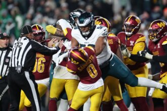 Multiple players ejected after brawl breaks out during Eagles-Commanders game
