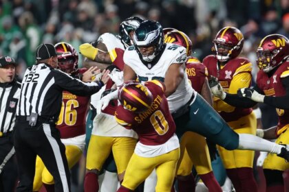 Multiple players ejected after brawl breaks out during Eagles-Commanders game