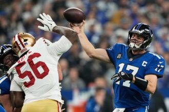 Philip Rivers delivers vintage first half performance for Colts, delighting NFL fans