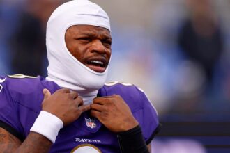 Lamar Jackson trade rumors begin to swirl as 2025 season nears end