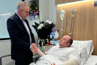 Australian prime minister announces national bravery honors after antisemitic terror attack