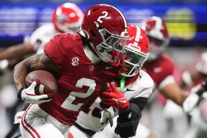 Alabama star wide receiver shuts down transfer rumors