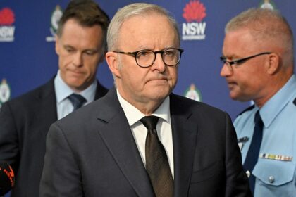 Australia moves to tighten gun laws after Hanukkah mass shooting leaves 15 dead at Bondi Beach