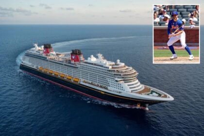 Ex-MLB All-Star blasts Disney Cruise Line over ‘man dressed as woman’