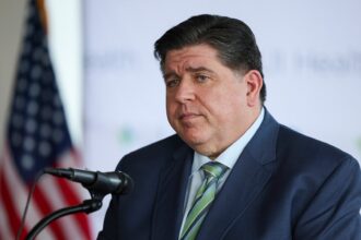 Trump admin sues Illinois Gov. Pritzker over laws shielding migrants from courthouse arrests