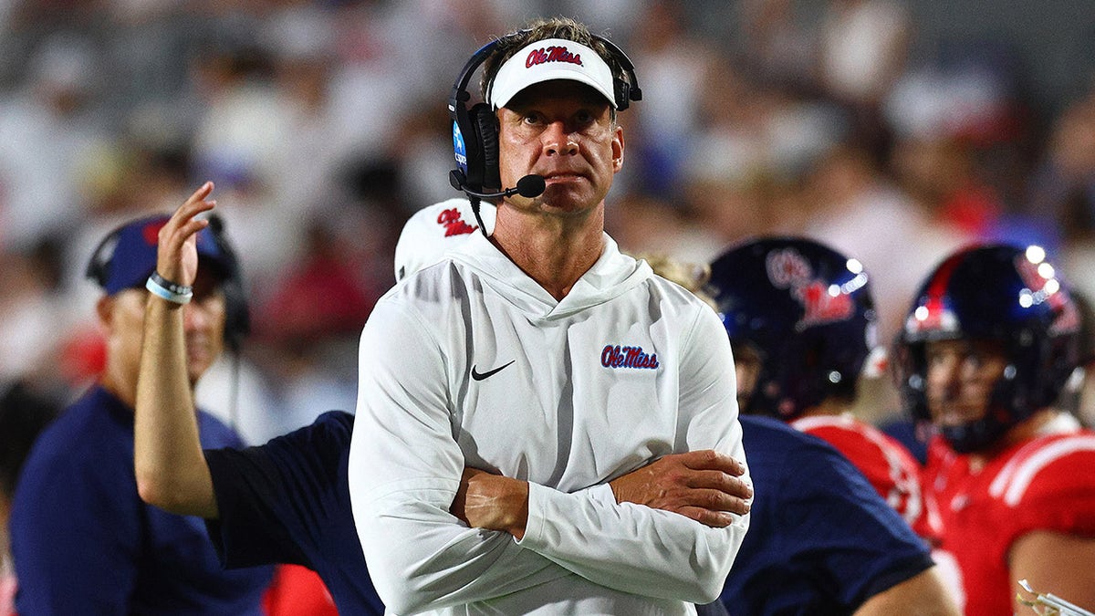 Lane Kiffin on the sideline