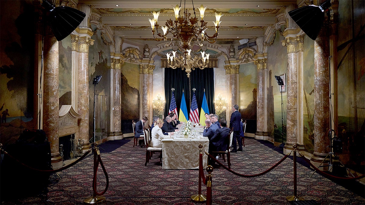 Trump says Ukraine peace talks 'very close' after meeting Zelenskyy