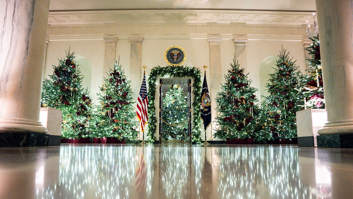 White House decorated for Christmas