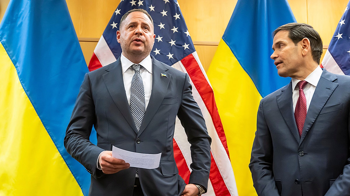 Yermak and Rubio standing together.