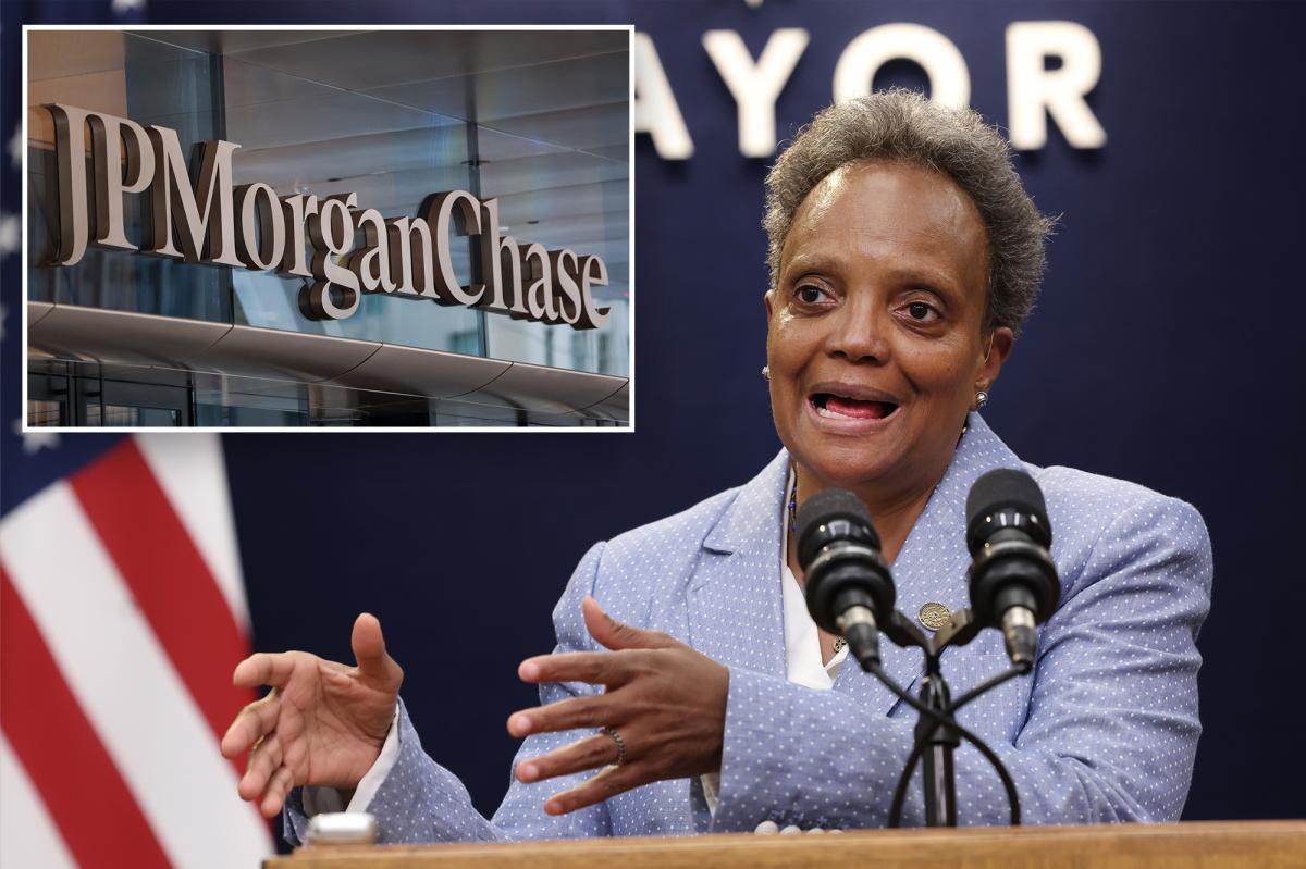 Ex-Chicago Mayor Lori Lightfoot sued by bank over K in unpaid credit card bills — despite hefty salary