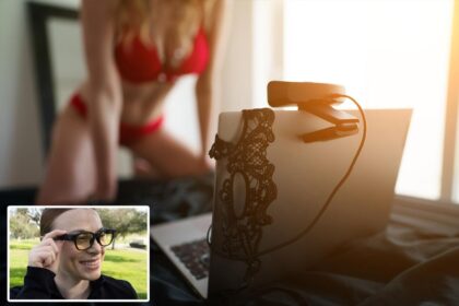 New AI glasses allow OnlyFans models to livestream hands-free in real-time