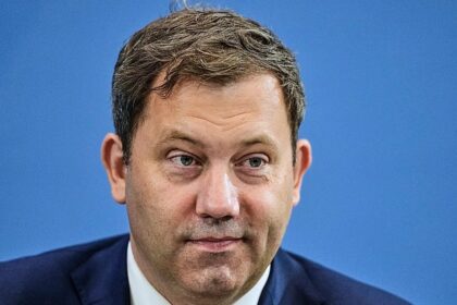 German vice-chancellor weighs EU anti-coercion measures against Trump