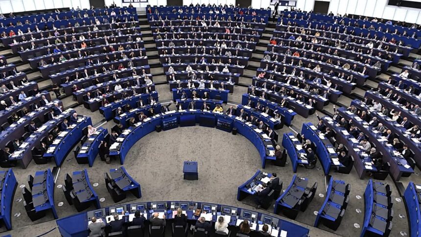 EU Parliament questions defence loan’s ‘€17 billion gift’ to Hungary