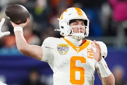 Tennessee QB Joey Aguilar undergoes surgery to remove benign tumor from throwing arm: report