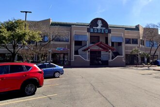 Off-duty deputy shot and killed while working security job in Texas, suspect remains at large