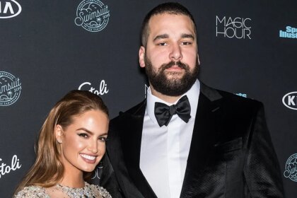 Former NFL lineman Matt Kalil suing model ex-wife over viral sex life comments: report