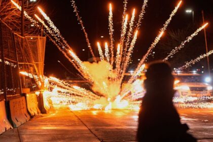 Federal agents deploy tear gas, rubber bullets on agitators outside Minneapolis federal building
