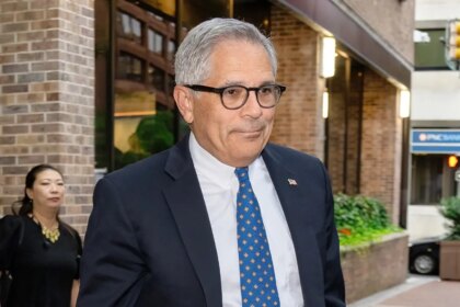 ‘Cringe’ Soros-backed Philly DA brutally torched for dropping ‘FAFO’ in chest-thumping warning to ICE