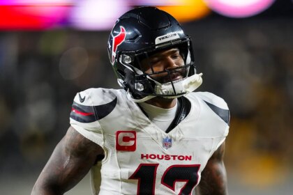 Texans lose star receiver for crucial  playoff showdown vs Patriots due to a concussion