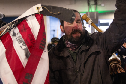 Man allegedly assaulted with flagpole by Minneapolis anti-ICE agitators in violent parking garage attack
