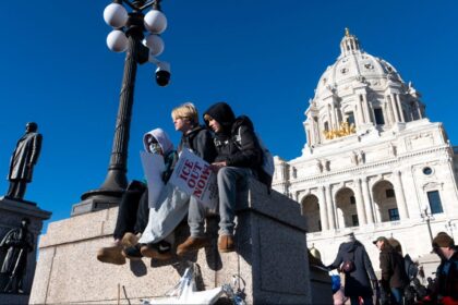 Experts warn Minnesota school closures after ICE shooting will harm kids for ‘political points’