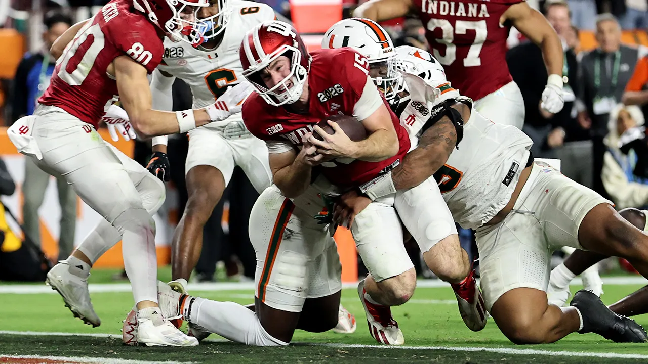 Indiana’s Fernando Mendoza reflects on incredible diving TD: ‘I’d die for my team’