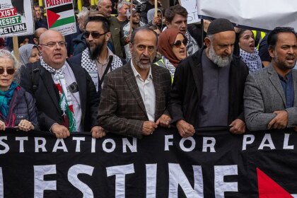 Trump pressures UK over Hamas-linked figure as US intel flags potential terror threat