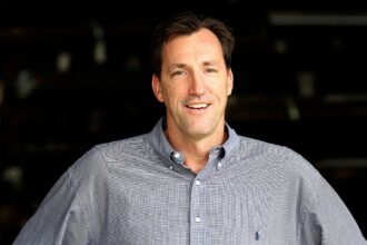 Former Trail Blazers center Chris Dudley makes second run for governor of Oregon