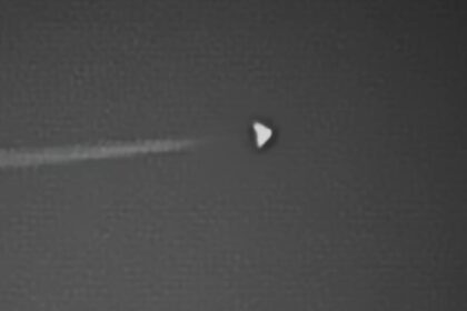 Mysterious ‘Dorito-shaped’ aircraft spotted flying at night over Area 51: ‘Something interesting here’
